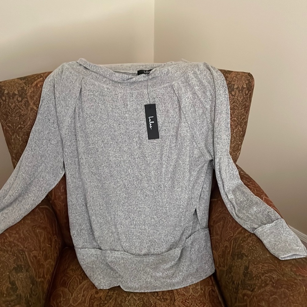 Sweatshirt